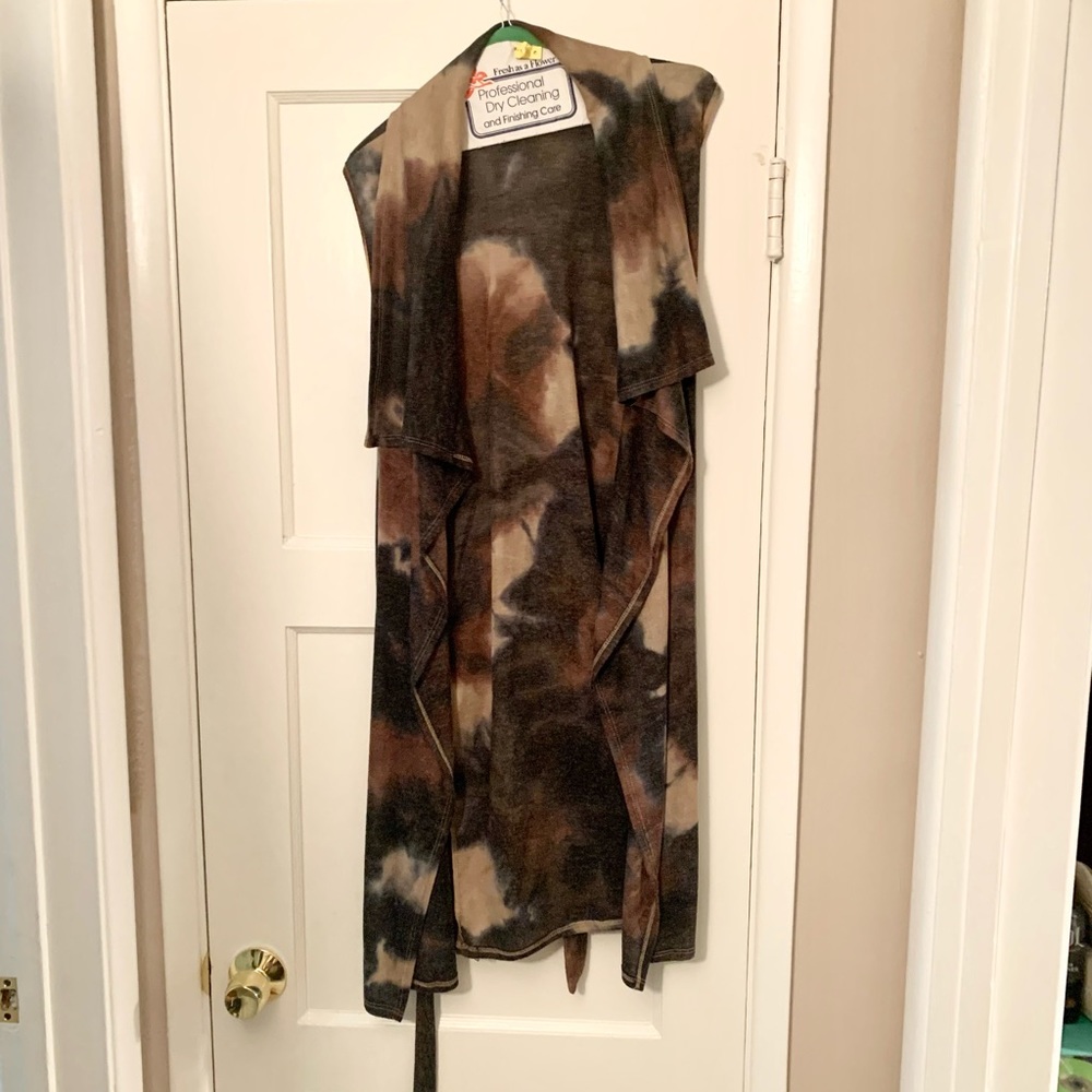Long Open Vest - Picture 3 of 4